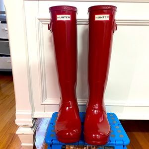 Cherry red Hunter boots size 6